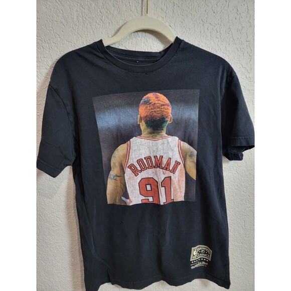 NBA Mitchell & Ness Shirt Mens Small Black Chicago Bulls Dennis Rodman Graphic - Picture 2 of 9